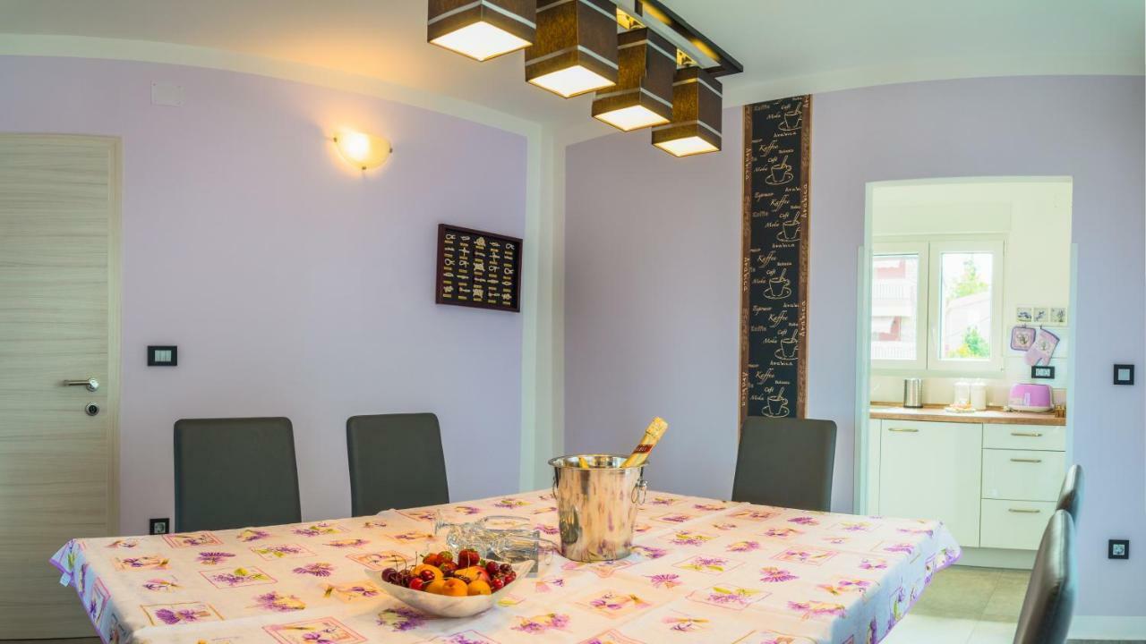 Anikol Apartments Selce Kültér fotó
